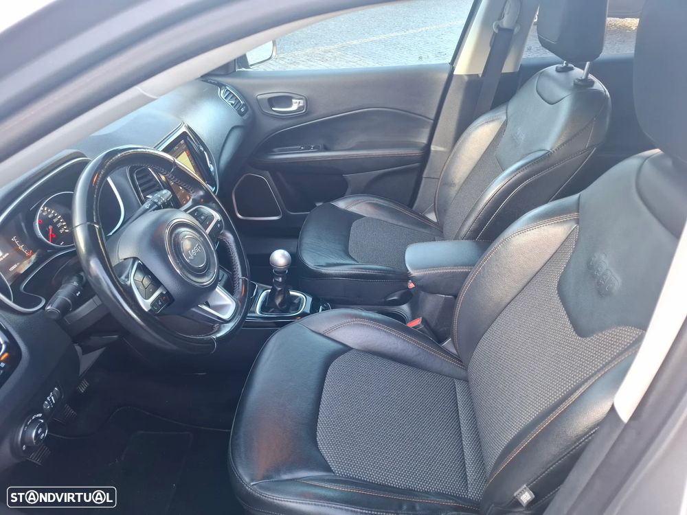 Jeep Compass 1.6 MultiJet Limited - 17