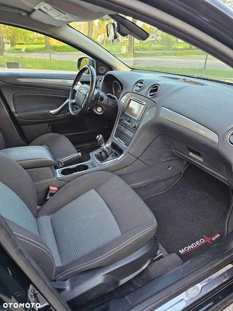 Ford Mondeo 2.0 TDCi Champions Edition - 8