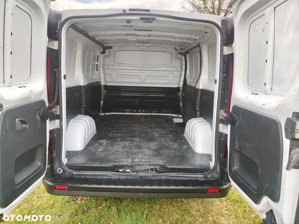 Renault Trafic - 12
