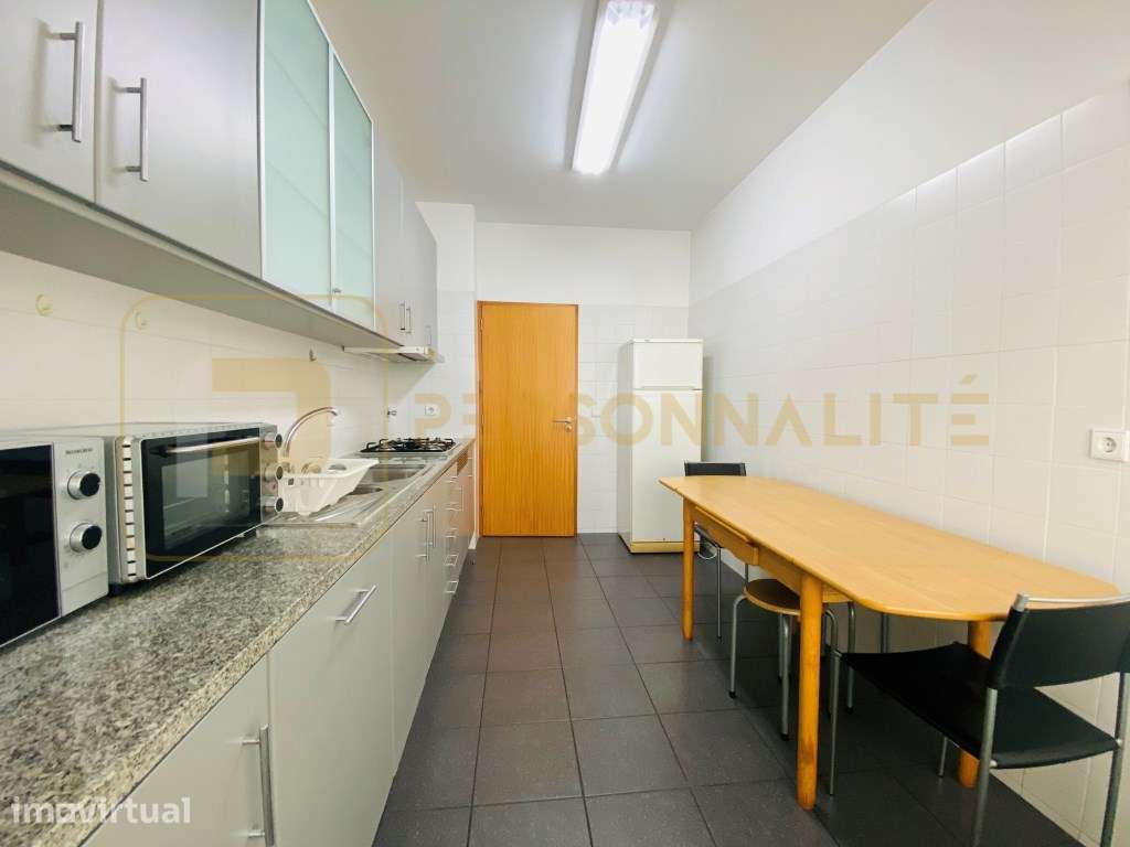 Junto a Universidade Apartamento T1 MOBILADO - Grande imagem: 5/17