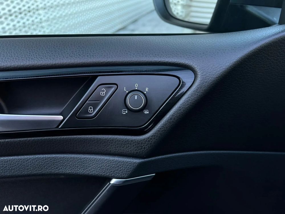 Volkswagen Golf 1.5 TSI DSG Highline - 29