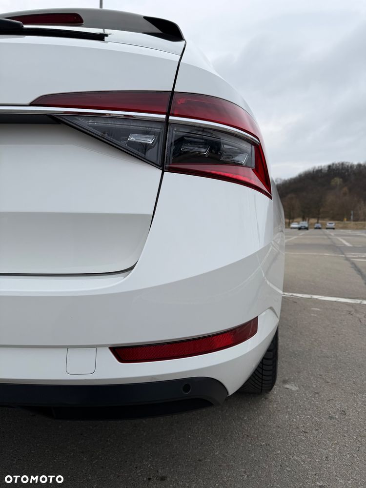 Skoda Superb 2.0 TDI Style DSG - 20