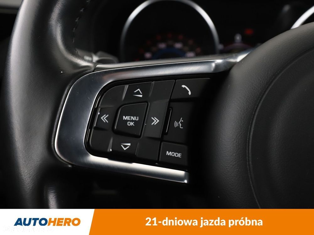 Jaguar XF 2.0 i4D R-Sport - 30