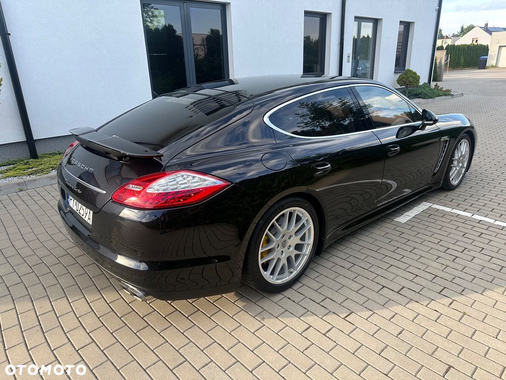 Porsche Panamera Turbo - 21