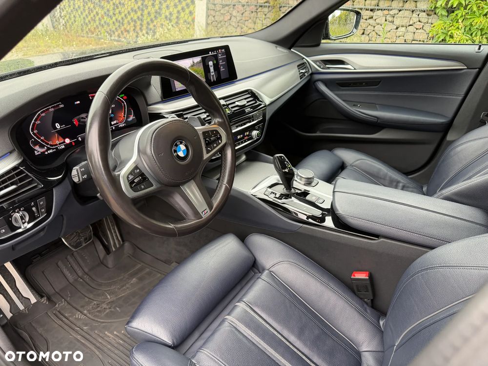 BMW Seria 5 520d xDrive M Sport sport - 3