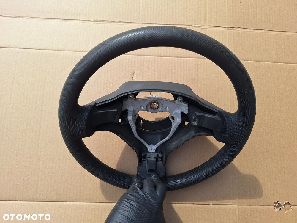KIEROWNICA MULTIFUNKCYJNA PEUGEOT 107 AYGO C1 - 3