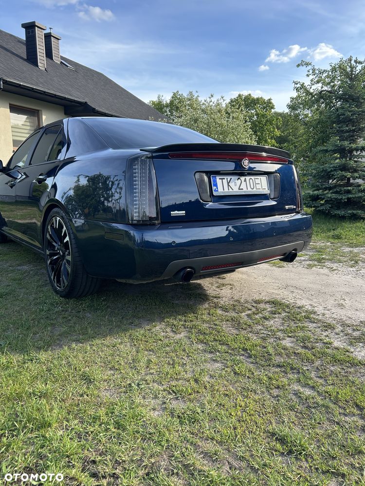 Cadillac STS - 4