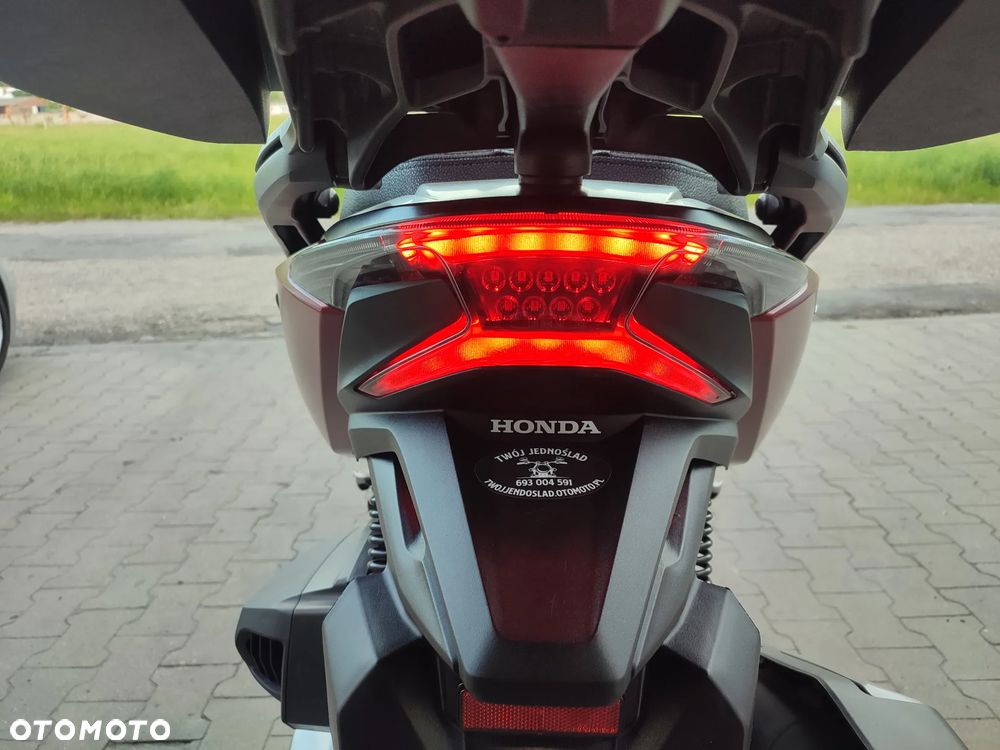 Honda NSS - 17