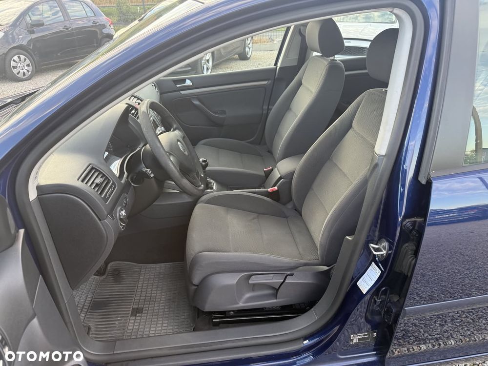 Volkswagen Golf 1.6 Comfortline - 15