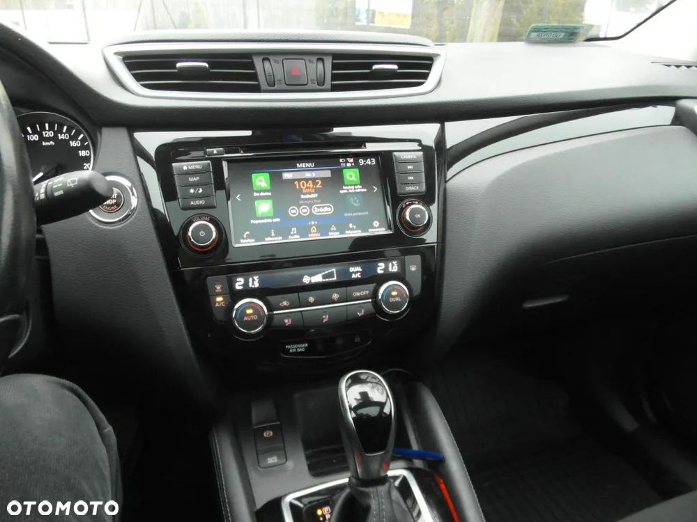Nissan Qashqai 1.3 DIG-T N-Connecta DCT - 16
