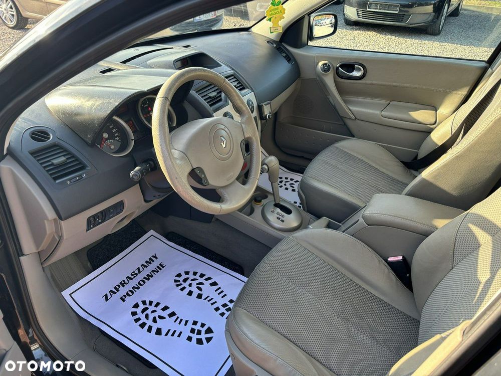 Renault Megane 2.0 Dynamique - 10