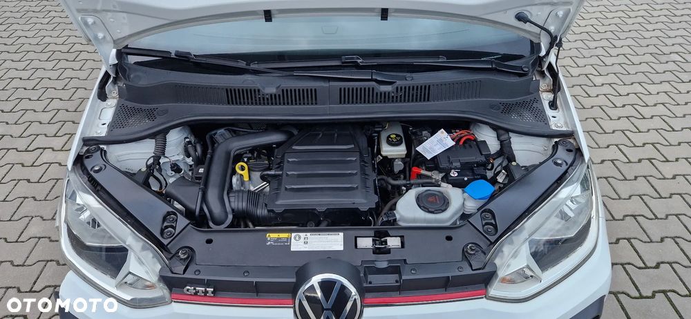 Volkswagen up! GTI - 24