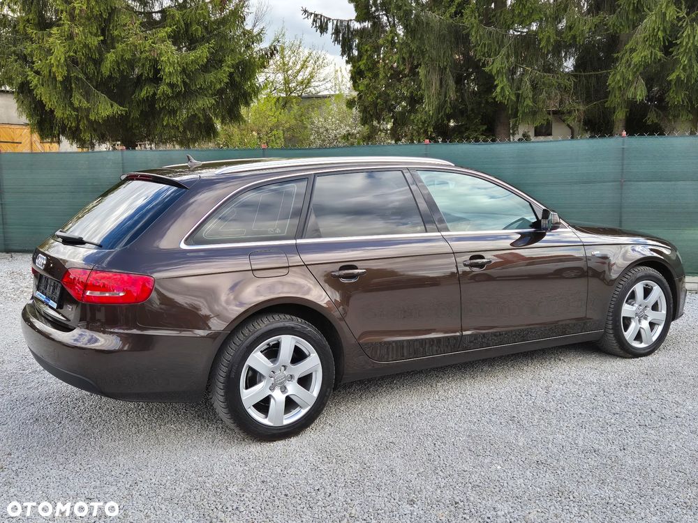 Audi A4 Avant 2.0 TDI DPF S line Sportpaket - 6