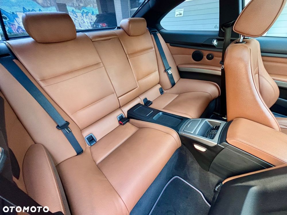 BMW Seria 3 335i M Sport Edition - 30