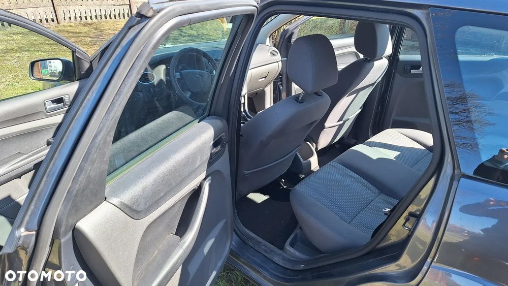 Ford Focus 1.6 Ti-VCT Ghia - 9