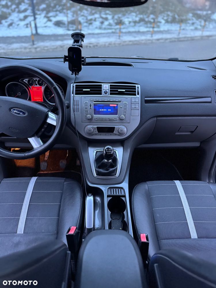 Ford Kuga 2.0 TDCi Titanium - 11