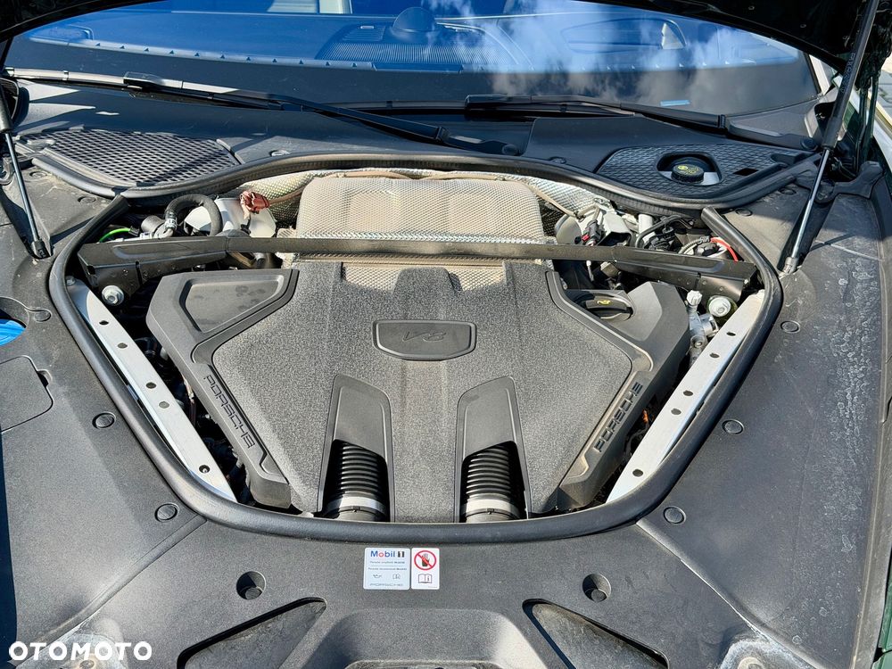 Porsche Panamera Turbo E-Hybrid PHEV - 11