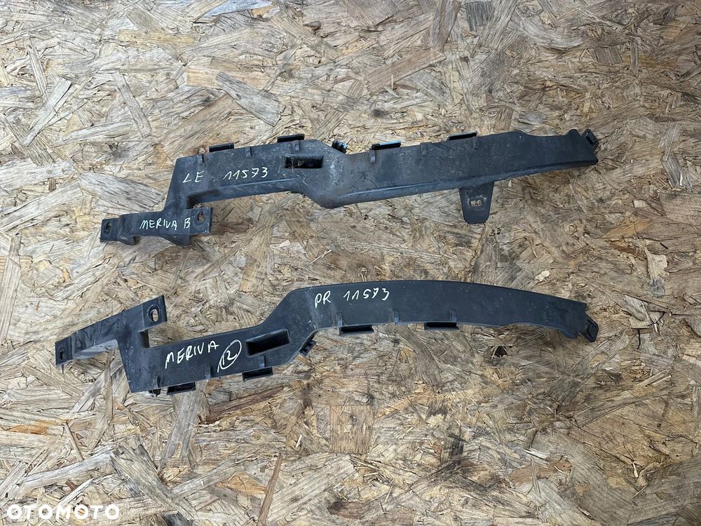 ŚLIZG MOCOWANIE ZDERZAKA LEWE PRAWE  OPEL MERIVA B 13267766 13267767