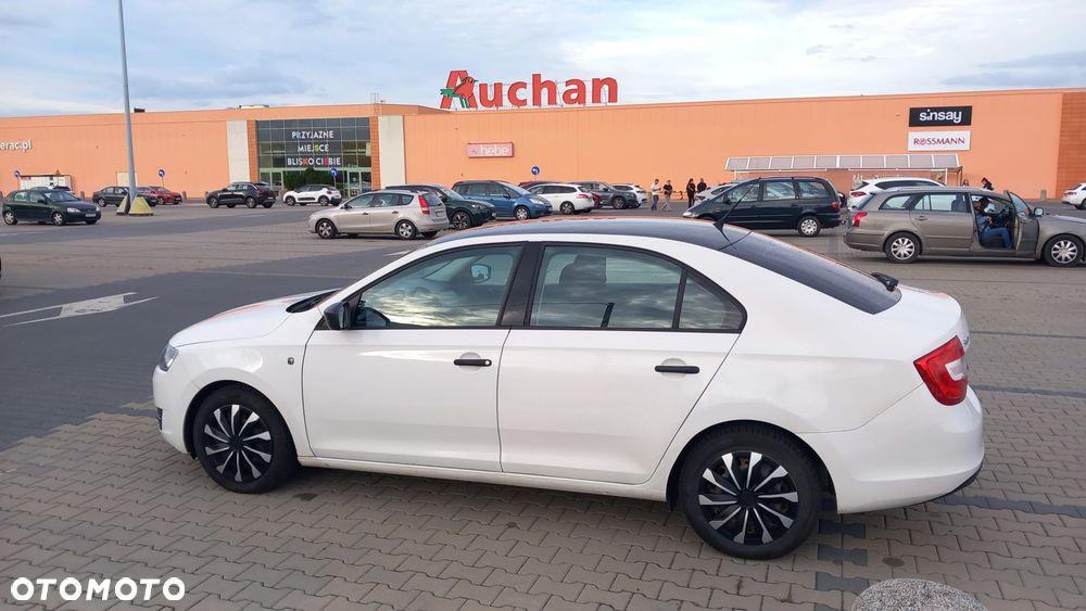 Skoda RAPID 1.6 TDI DPF Edition - 16
