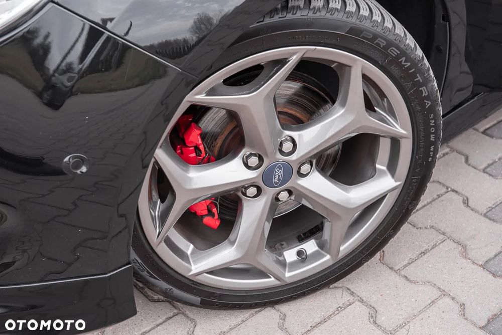 Ford Focus 1.6 EcoBoost Trend Sport - 38
