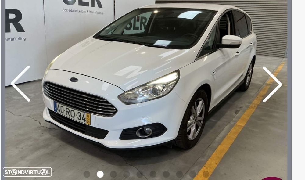 Ford S-Max - 11
