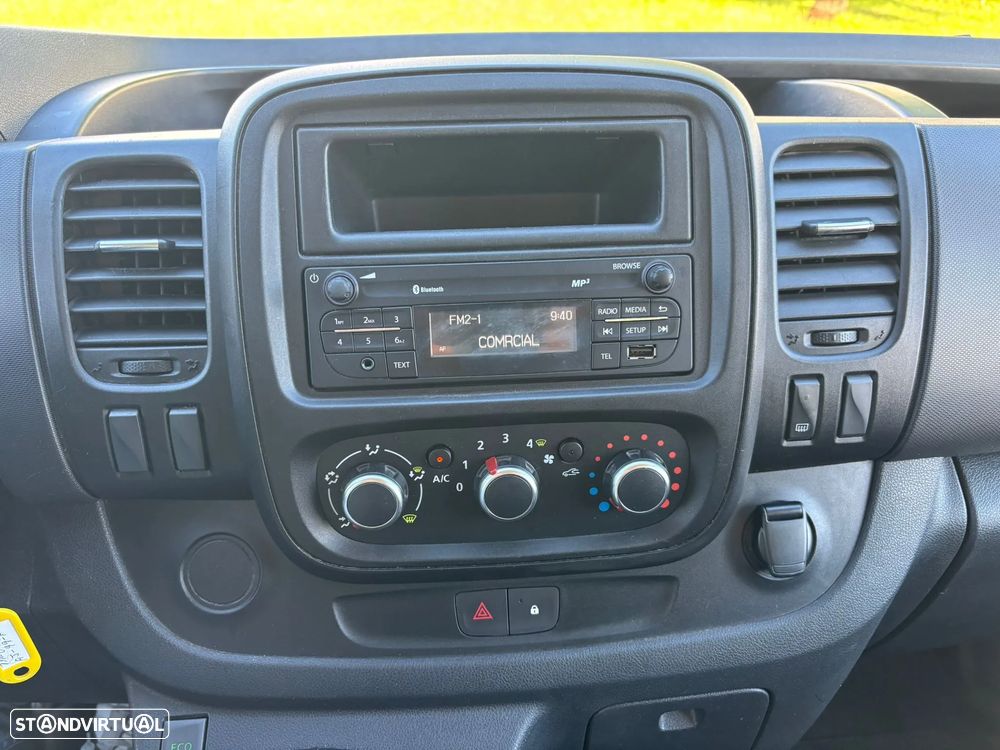 Renault TRAFIC 2.0 DCI IVA DEDUTIVEL A/C - 21