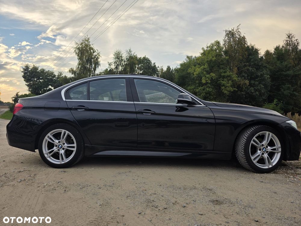 BMW Seria 3 318i Edition M Sport Shadow - 36