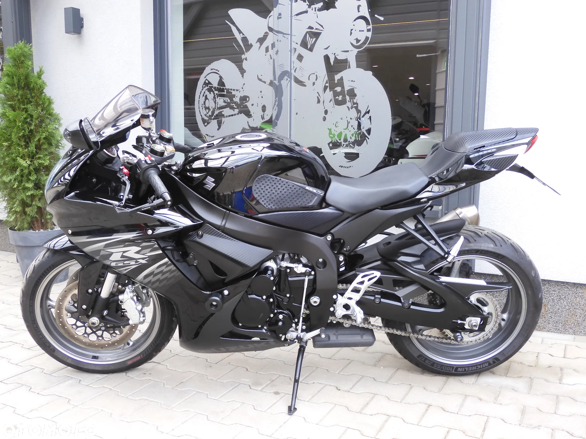 Suzuki GSX-R - 28