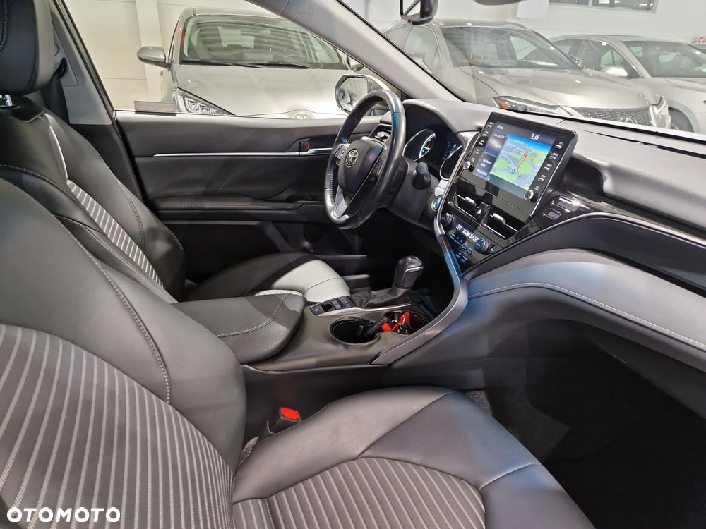 Toyota Camry 2.5 Hybrid Prestige CVT - 9