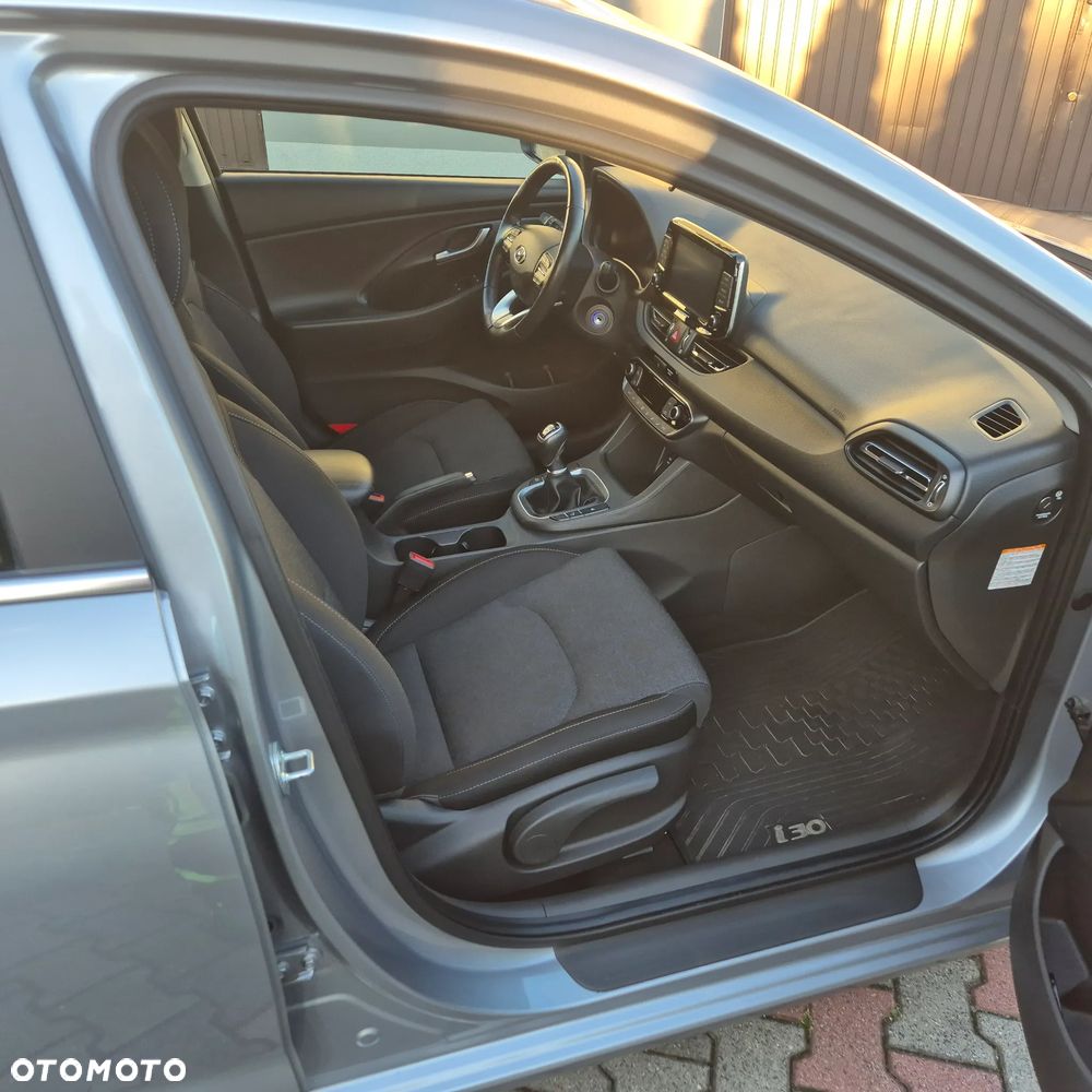 Hyundai i30 1.5 T-GDI 48V Classic + - 4