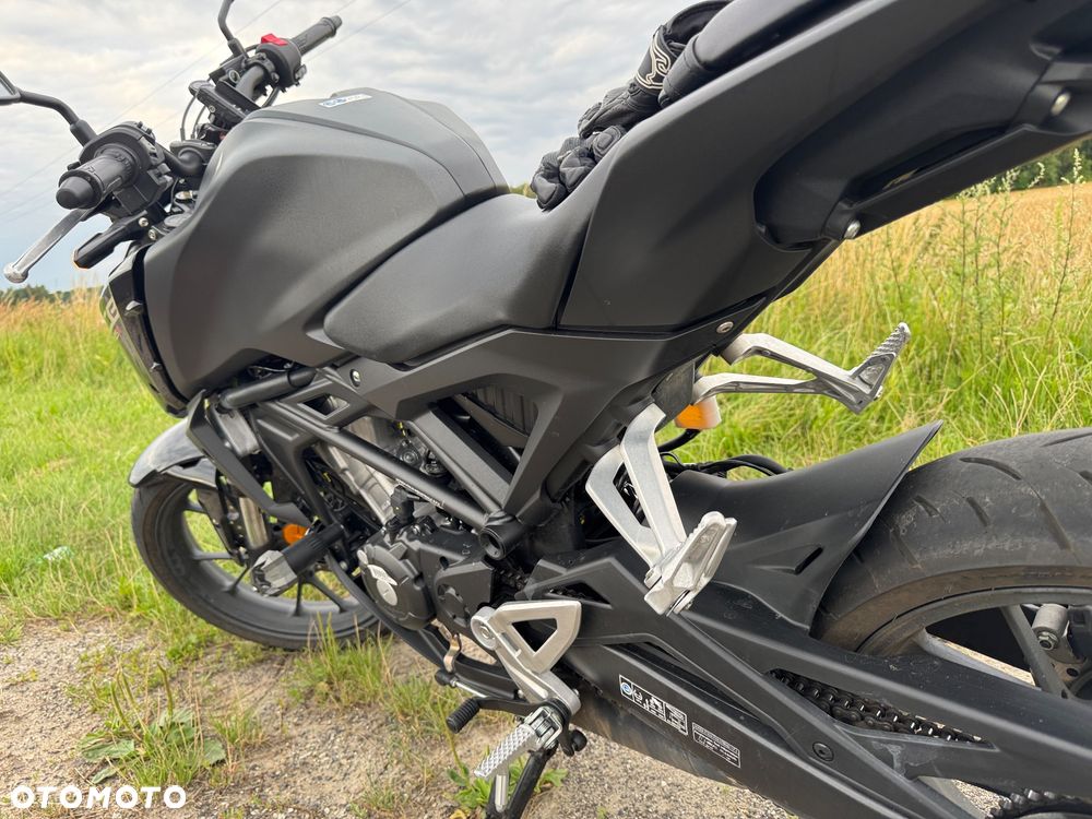 Honda CB - 8