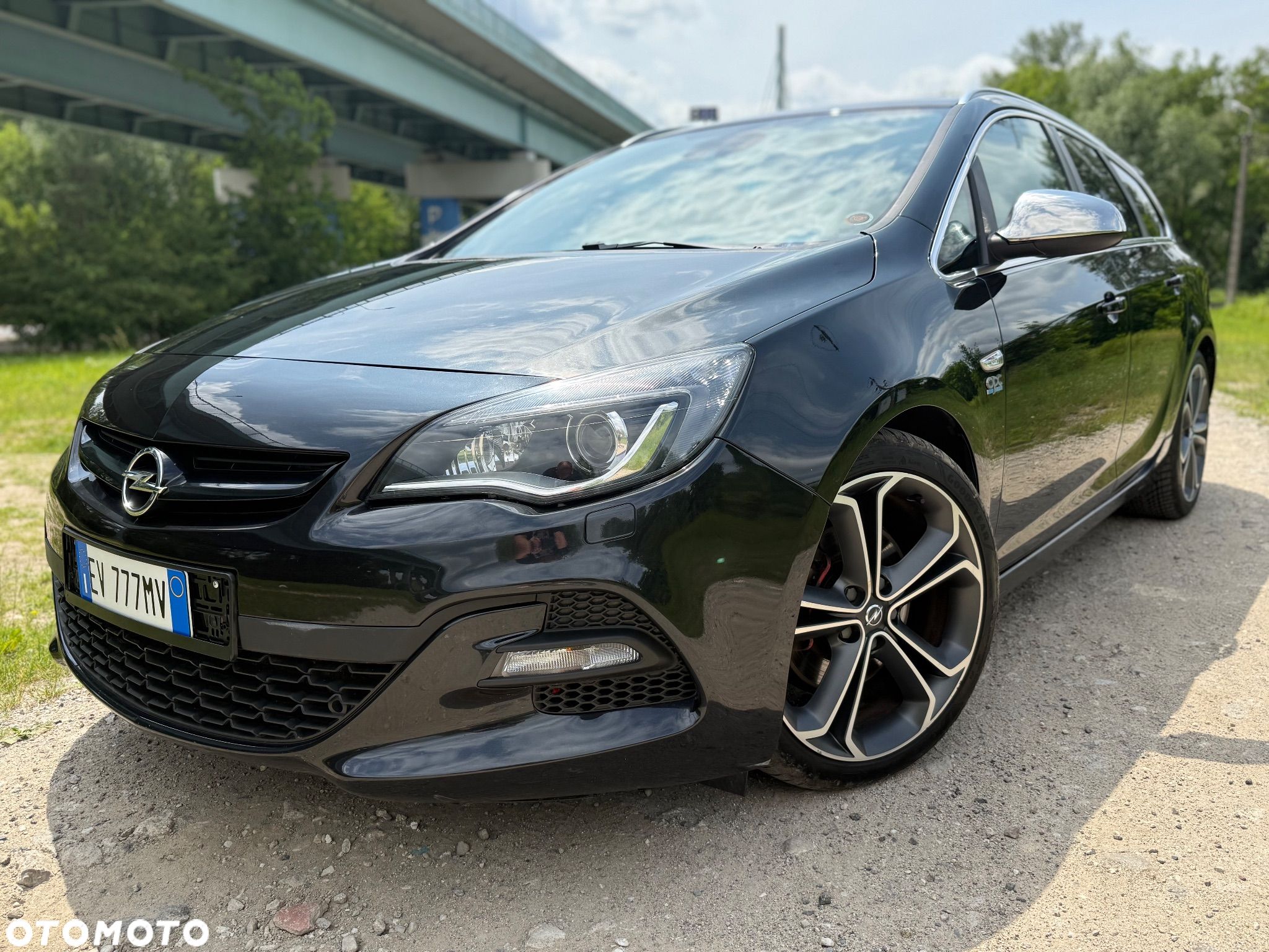 Opel Astra 2.0 BiTurbo CDTI DPF ecoFLEX SportsTourer St - 1