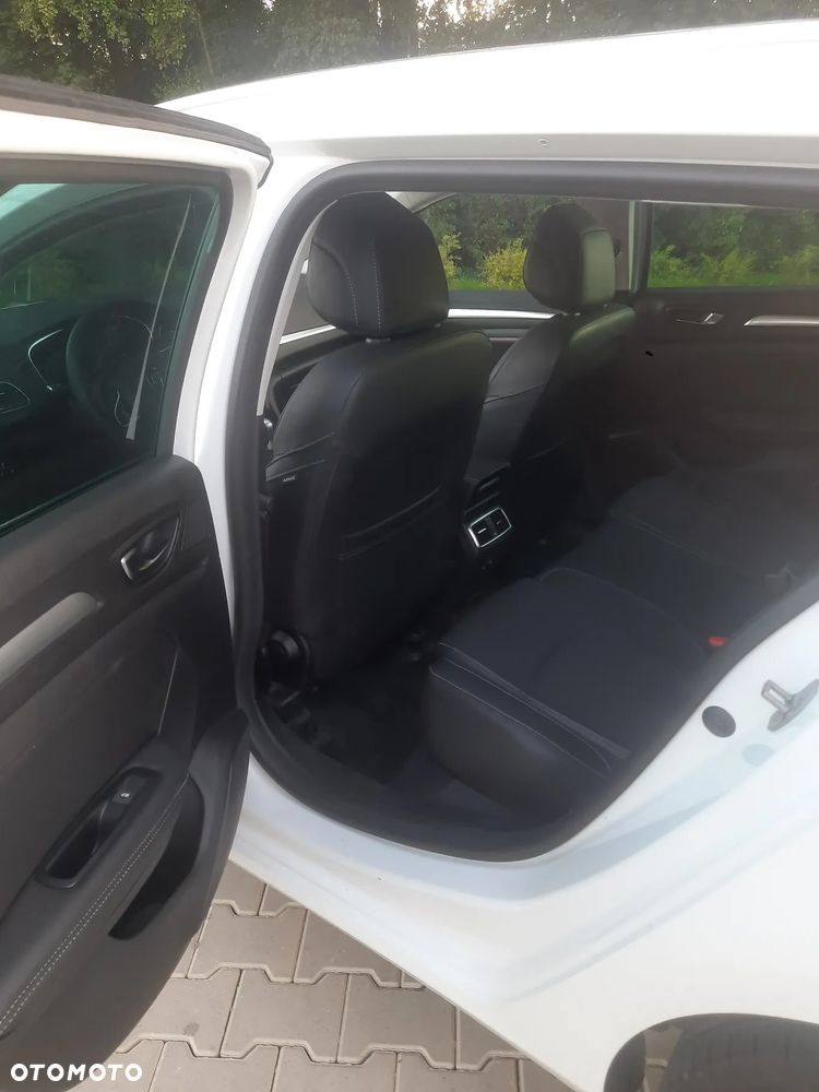 Renault Megane 1.3 TCe FAP Techno EDC - 32