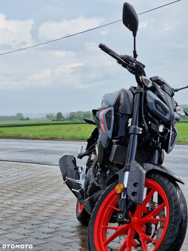 Yamaha MT - 5
