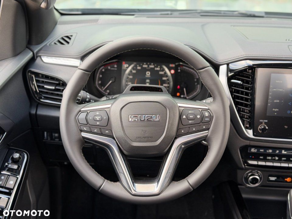 Isuzu D-Max - 11