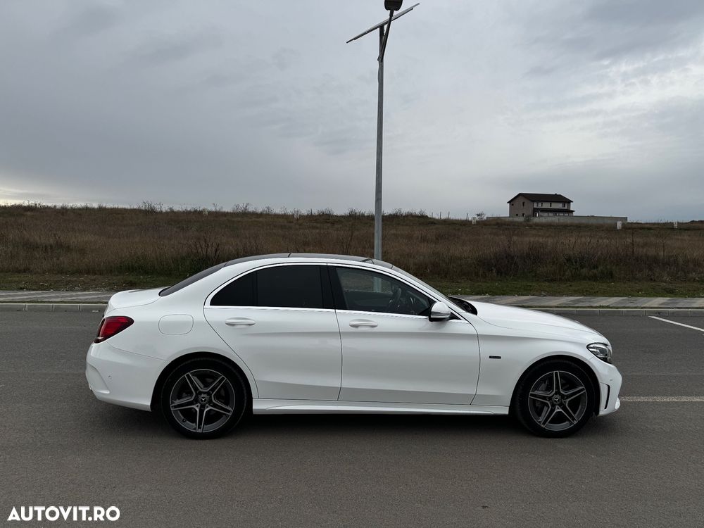 Mercedes-Benz C 300 e 9G-TRONIC AMG Line - 5
