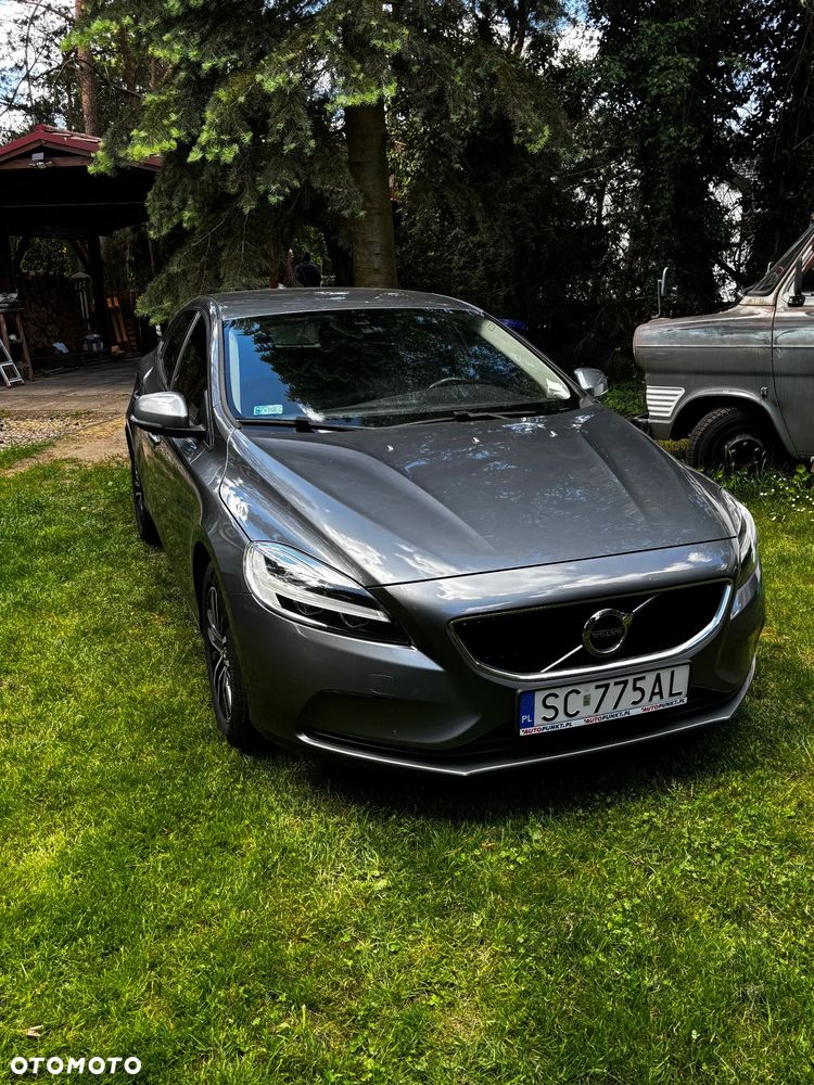 Volvo V40 D2 Momentum - 2