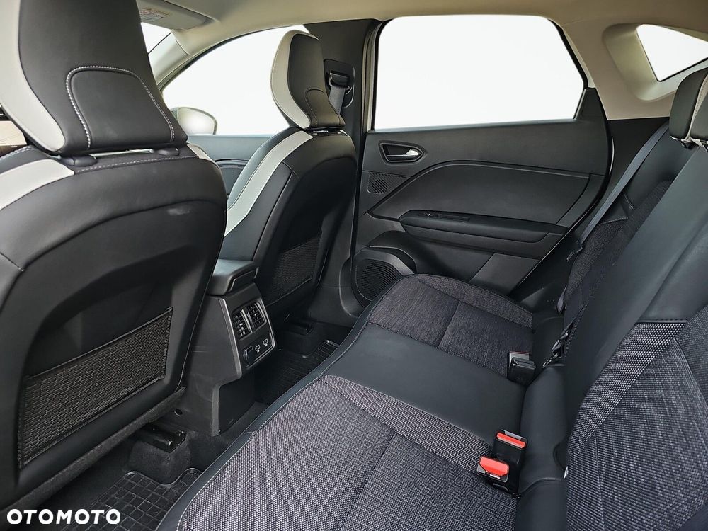 Renault Captur 1.3 TCe mHEV Techno EDC - 13