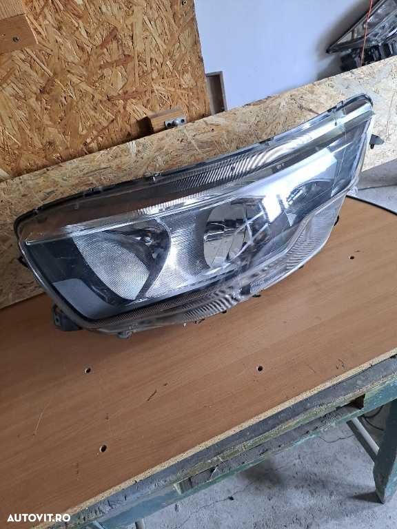 Far stanga Iveco an 2014-2019 original - 1