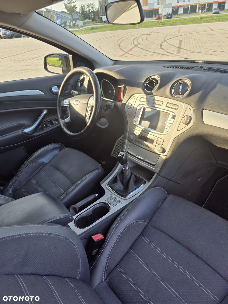 Ford Mondeo 2.0 TDCi Titanium - 8