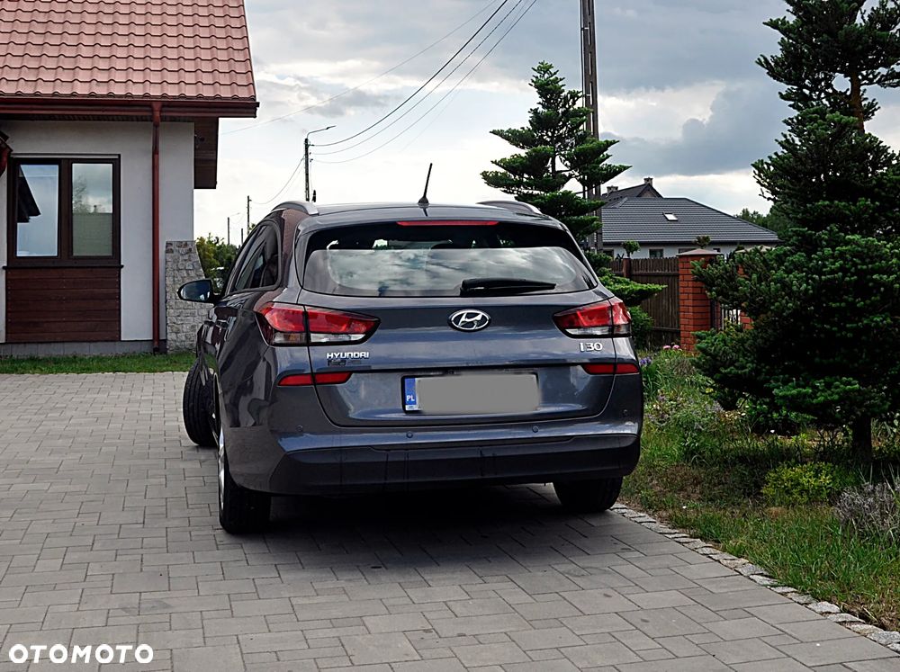 Hyundai i30 1.6 D Comfort - 4
