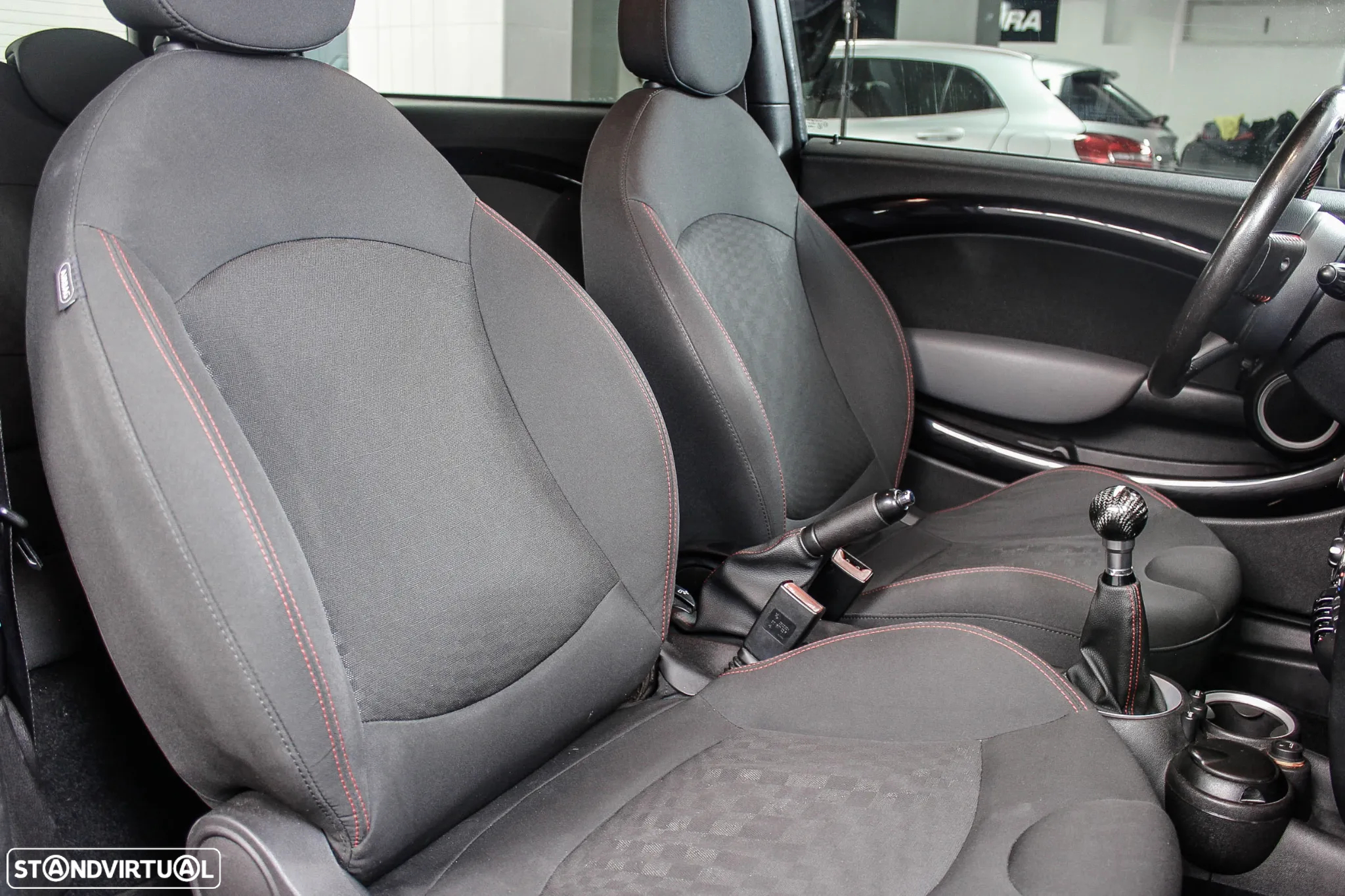 MINI Clubman John Cooper Works - 12