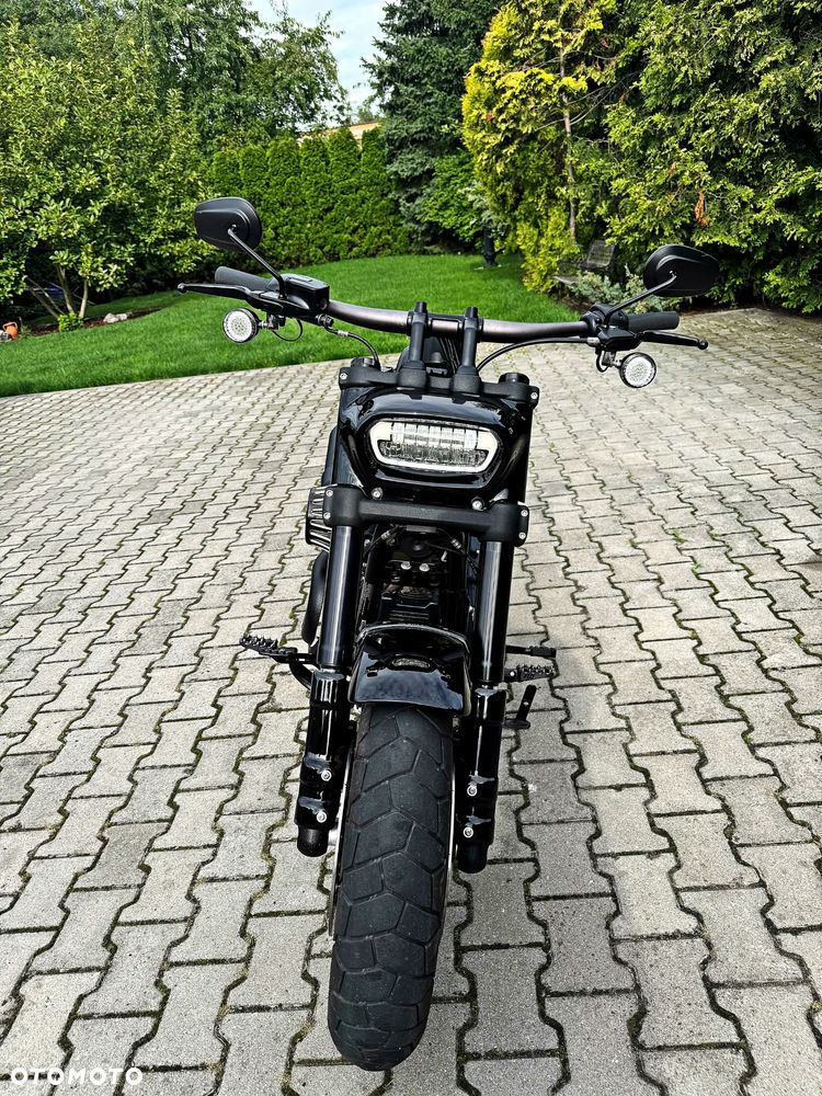 Harley-Davidson Softail Fat Bob - 21
