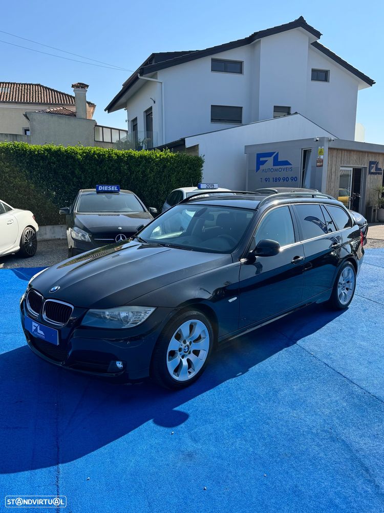 BMW 320 d Navigation Sport - 11