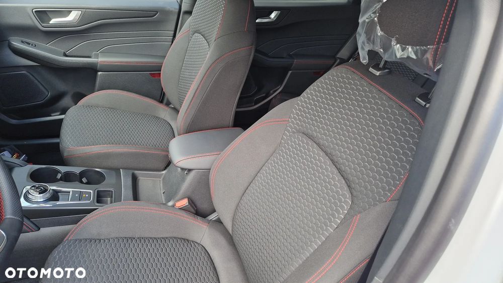 Ford Kuga 2.5 FHEV FWD ST-Line eCVT - 11