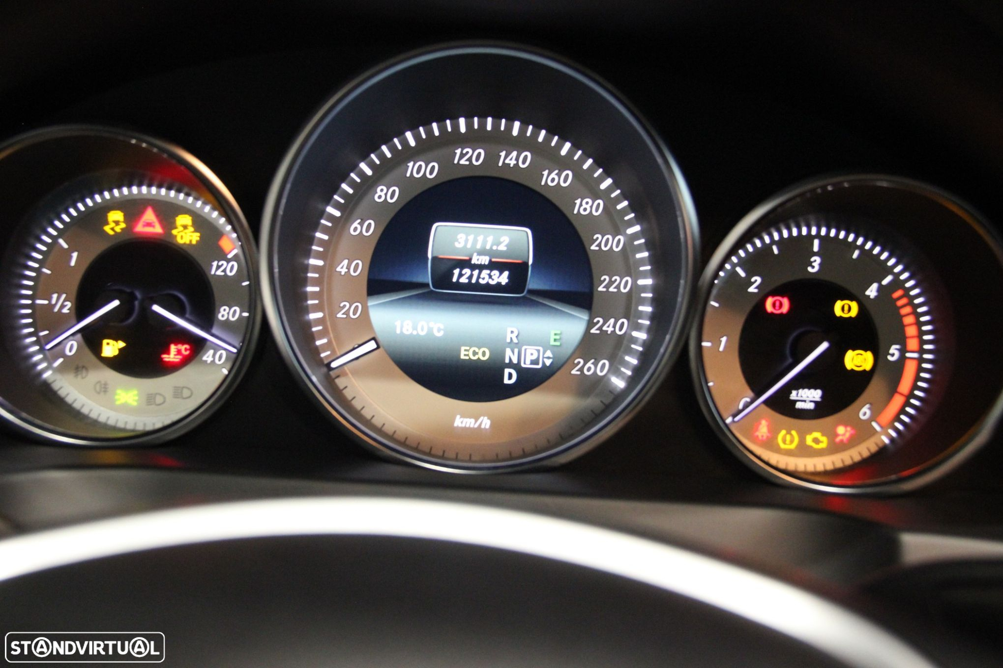 Mercedes-Benz E 220 CDi Avantgarde BE Auto - 11