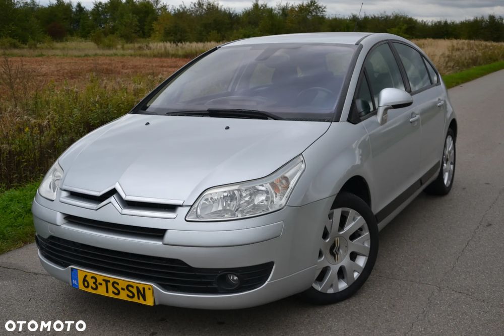Citroën C4 1.6 16V Confort - 23