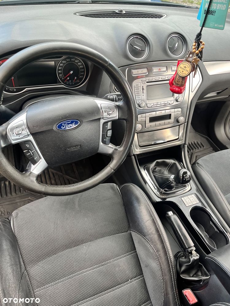 Ford Mondeo 2.0 TDCi Titanium X - 24