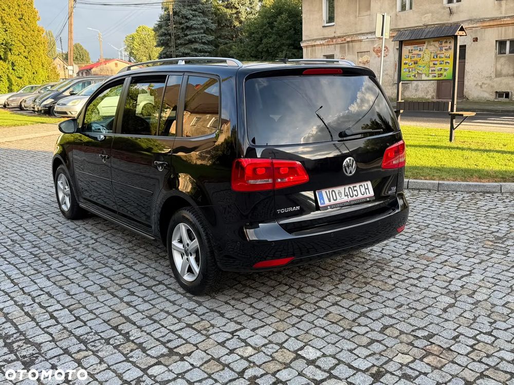 Volkswagen Touran - 5
