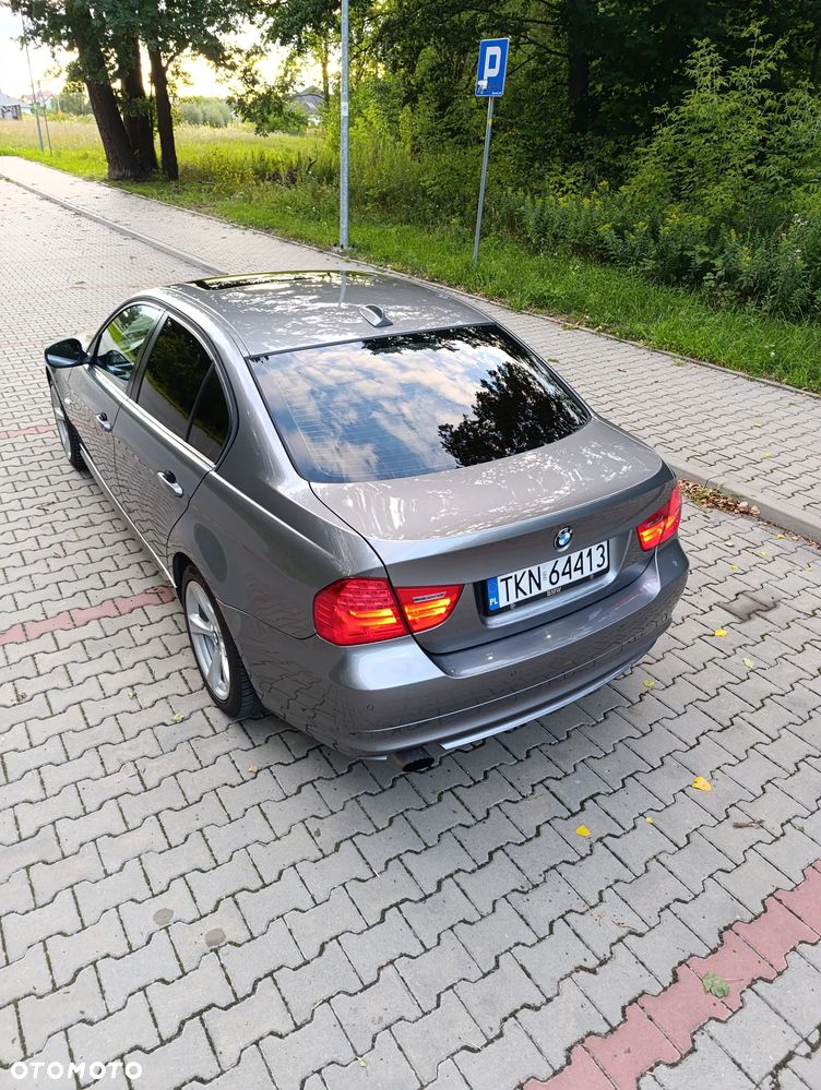 BMW Seria 3 318i - 9